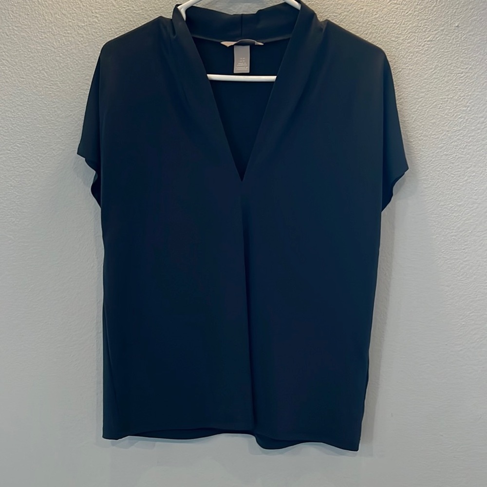 Dark green H&M v neck top